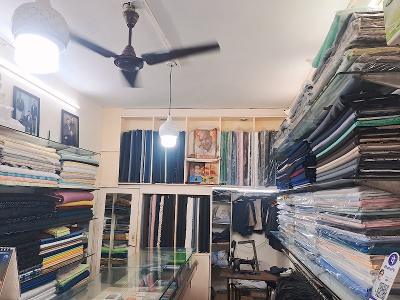 Deepansh Tailors Since 1981 - Deepansh Tailors Since 1981 Khushiram market, Sukhrali, Shop number 4, Sector 17A, Sector 17, Gurugram, Haryana 122007, India