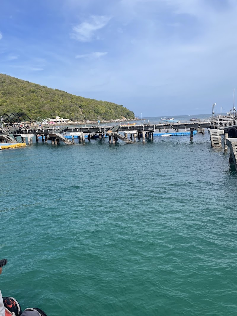 Koh Larn (Tawaen Beach Pier)