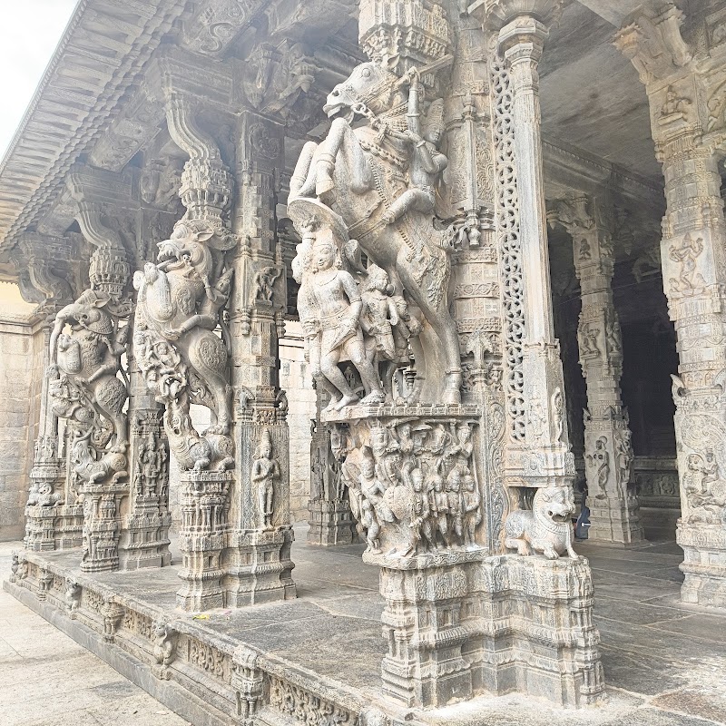 Vellore Fort - Vellore Fort W4CJ+5PV, Balaji Nagar, Vellore, Tamil Nadu 632004, India