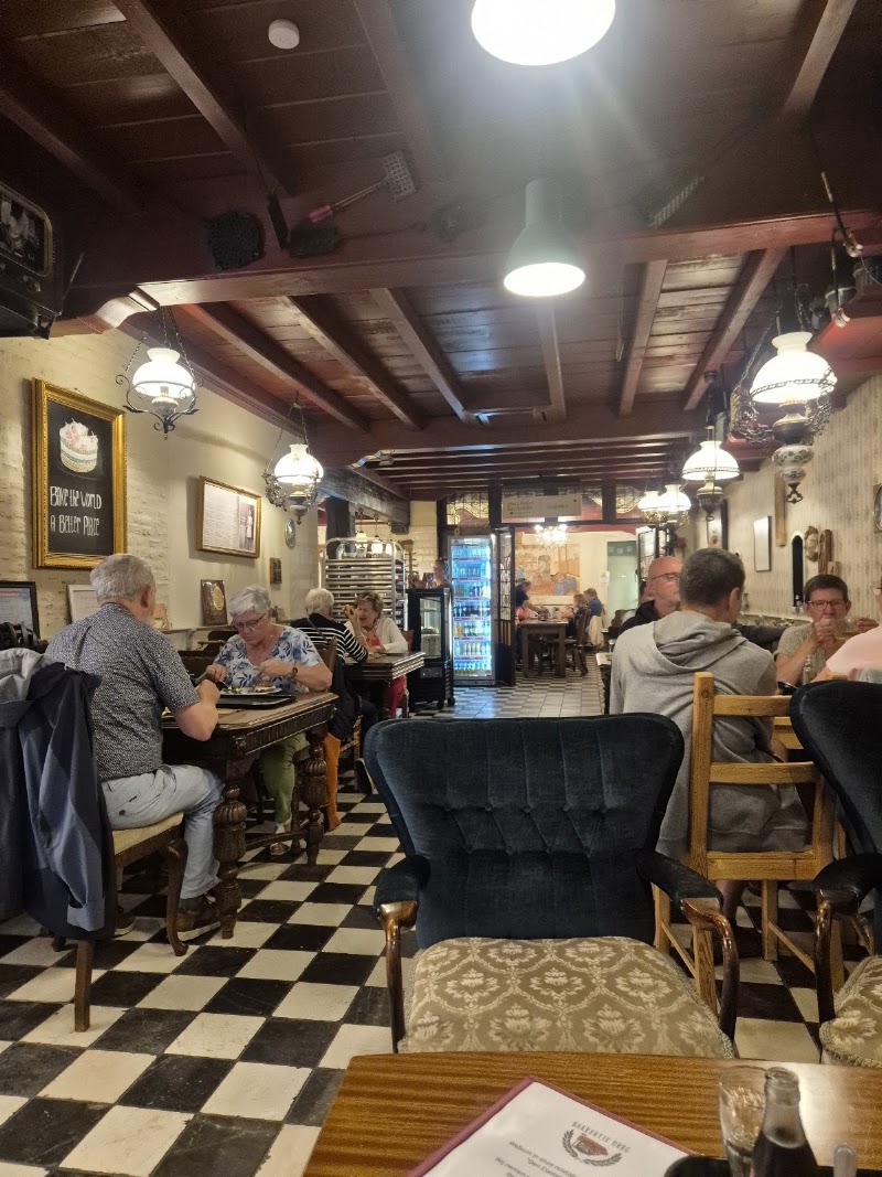 Lunchroom Den Contente Mensch - Lunchroom Den Contente Mensch Botermarkt 15, 5256 AV Heusden, Netherlands