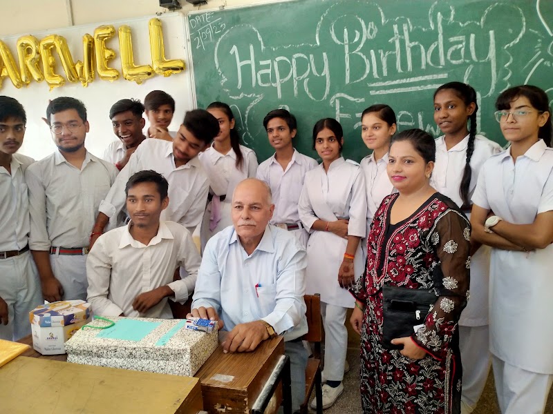 Atal adarsh Vidyalaya - Atal adarsh Vidyalaya, 64/1A, Kali Bari Ln, behind Ram Manohar Lohia Hospital, Kali Bari Lane, Type III, President's Estate, New Delhi, Delhi 110001, India