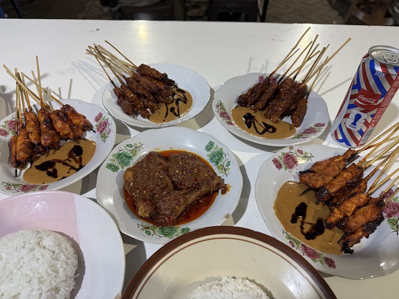 Warung Sumi Sate - Warung Sumi Sate Gili Trawangan, Gili Indah, Kec. Pemenang, Kabupaten Lombok Utara, Nusa Tenggara Bar. 83352, Indonesia