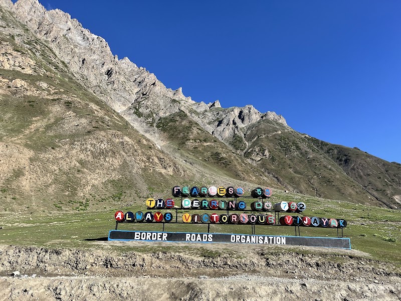 Zojila War Memorial - Zojila War Memorial, 7FVM+9F6, Srinagar - Leh Hwy, Gumri, 194102