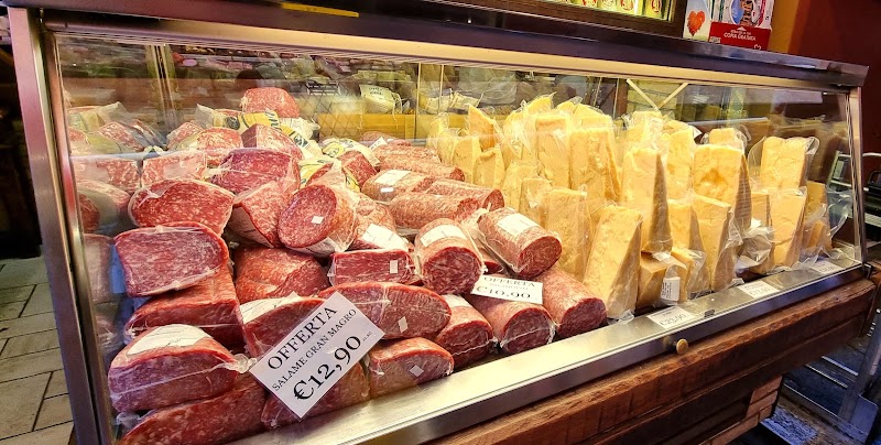 Mercato di Mezzo - Mercato di Mezzo F8VV+8W, Via Clavature, 12, 40124 Bologna BO, Italy