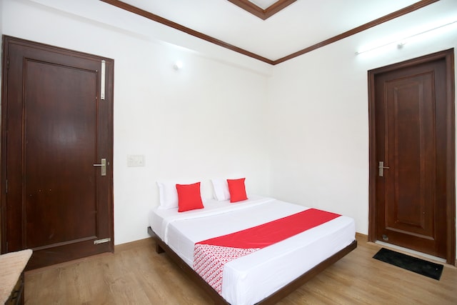 OYO Home 13072 Exotic Villa 3BHK - OYO Home 13072 Exotic Villa 3BHK, Village Chatera Hatbast, Kausauli Cottage - 2, No-750, Kanda Rd, Kasauli, Himachal Pradesh 173225, India