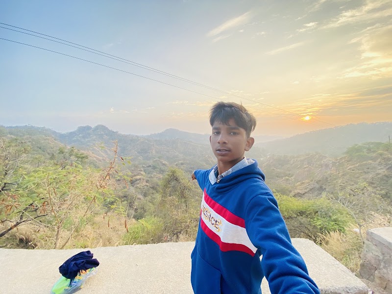 Khera Sunset Point - Khera Sunset Point RVC9+WPH, Baddi Rd, Khera, Gariran, Haryana 134102, India