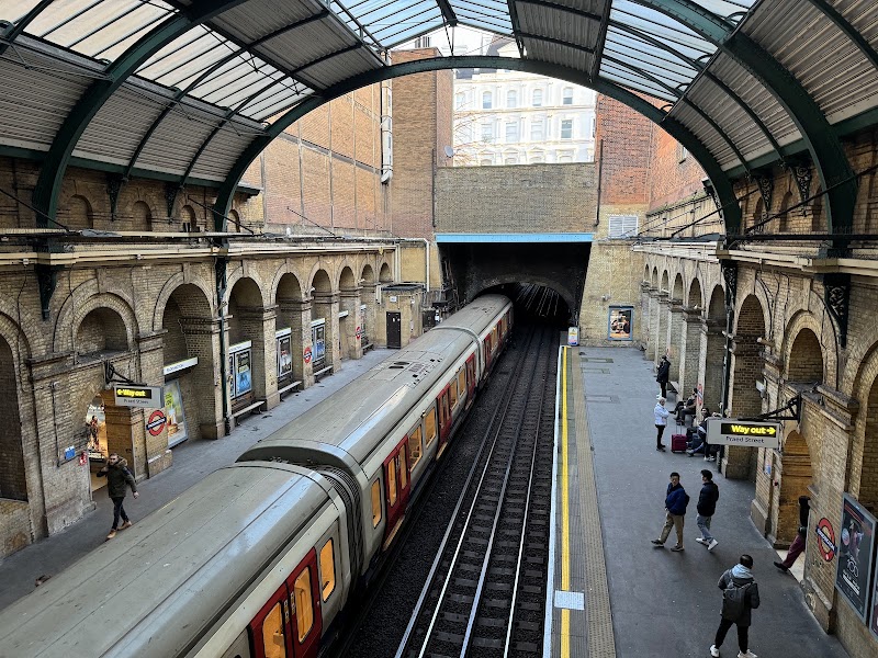Paddington - Paddington Praed St, London W2 1RH, UK