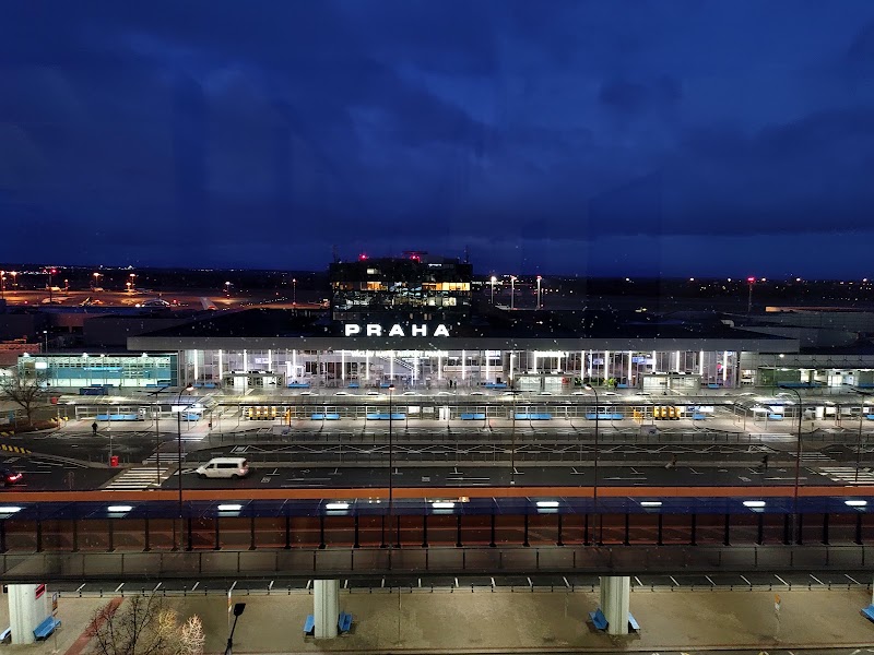 Courtyard by Marriott Prague Airport - Courtyard by Marriott Prague Airport, Aviatická 1092/8, 161 00 Praha-Praha 6, Czechia