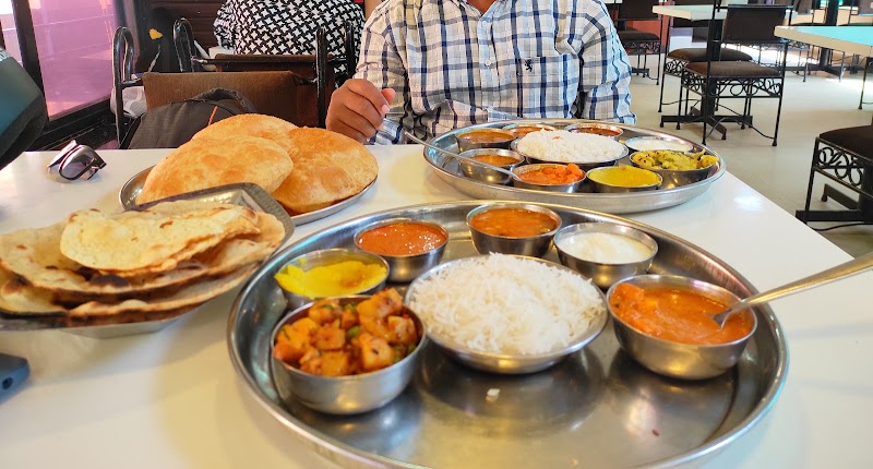 Shree Sagar Pure Veg Restaurant - Shree Sagar Pure Veg Restaurant Umtawaddo Baga Road, McDonald, opp. Lambana Resort, beside s, Shiroli Pulachi, Khobra Waddo, Calangute, Goa 403516, India