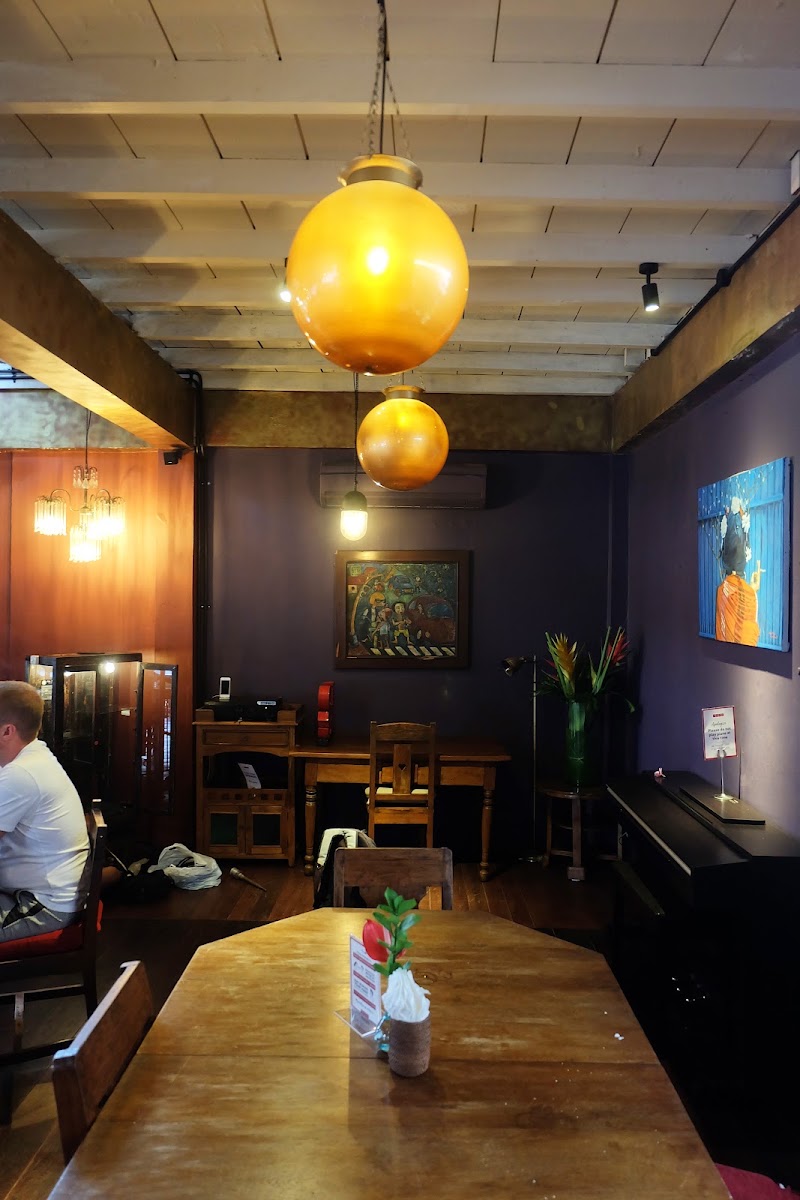 KAFE - KAFE, Jl. Hanoman No.44B, Ubud, Kecamatan Ubud, Kabupaten Gianyar, Bali 80571, Indonesia