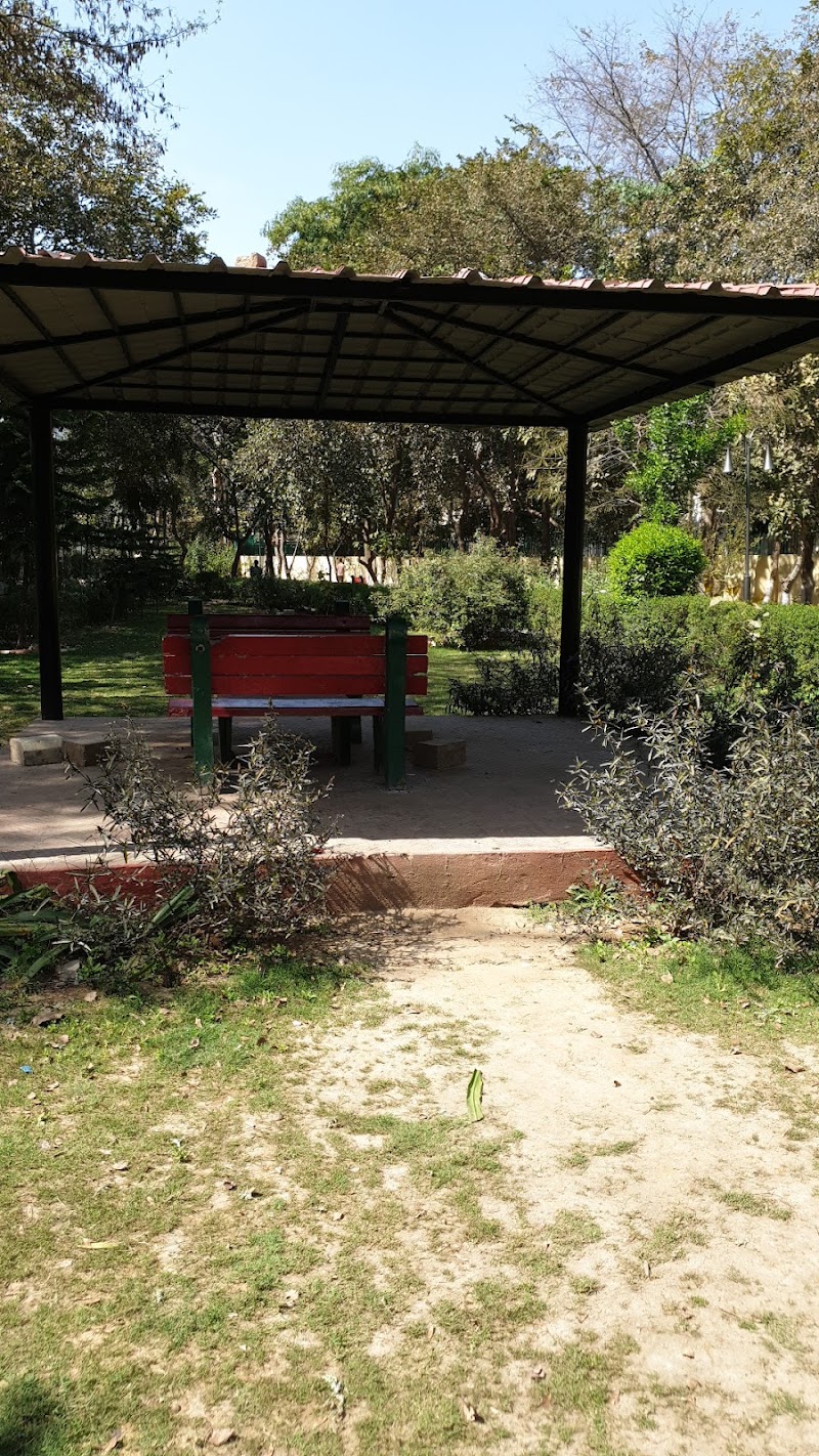 Sector 40 Park - Sector 40 Park C3X5+W2X, Market Rd, Urban Estate, Sector 40, Gurugram, Haryana 122003, India