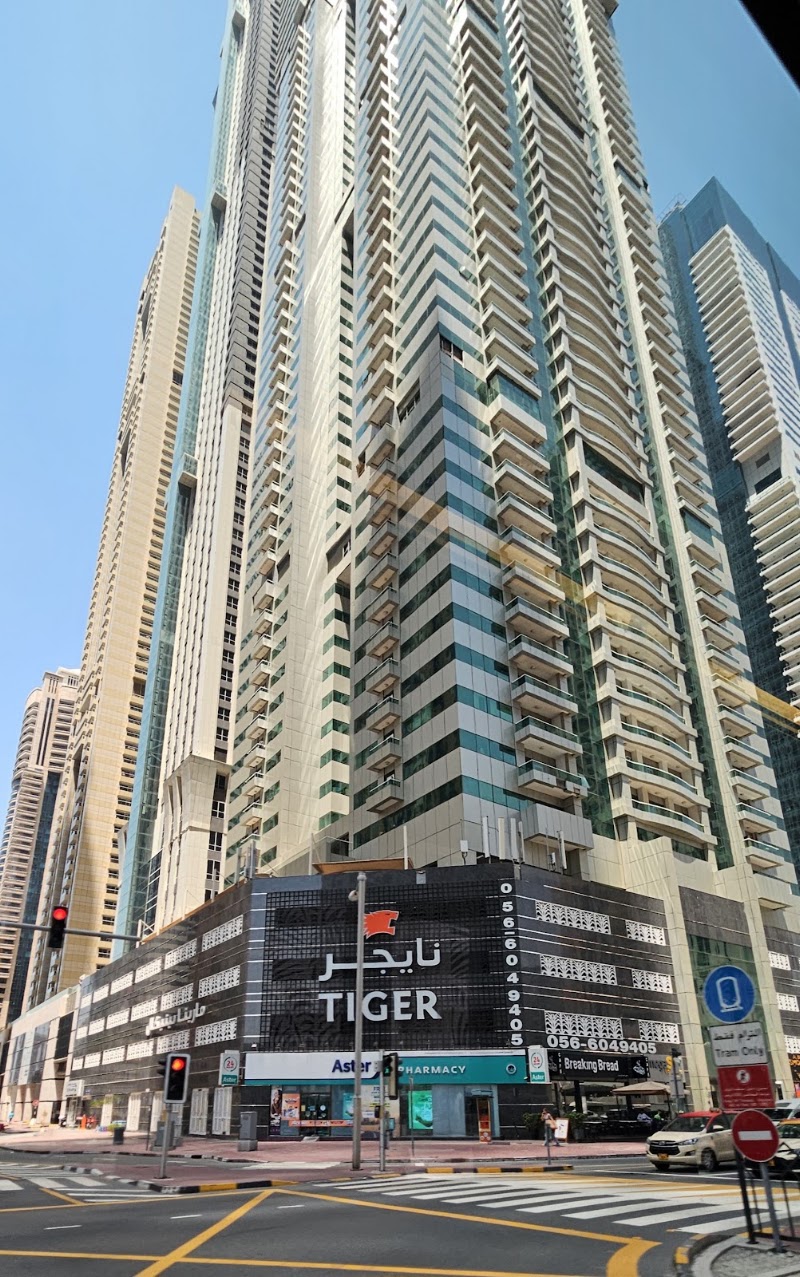 Marina Pinnacle - Marina Pinnacle, Lakeside Residence - Al Thanyah Fifth - Jumeirah Lakes Towers - Dubai - United Arab Emirates