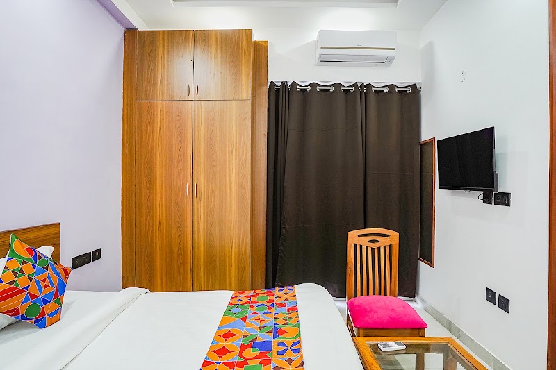 FabHotel Hexa Noida Sector 56 - FabHotel Hexa Noida Sector 56 B/A-10, Block E, Sector 55, Noida, Uttar Pradesh 201307, India
