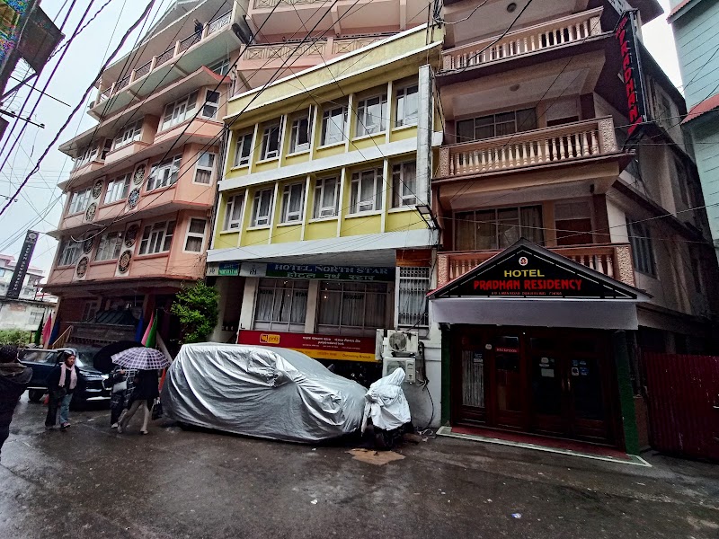 Hotel North Star - Hotel North Star, 26, HD Lama Rd, near Mall Road, Chauk Bazaar, Darjeeling, West Bengal 734101, India