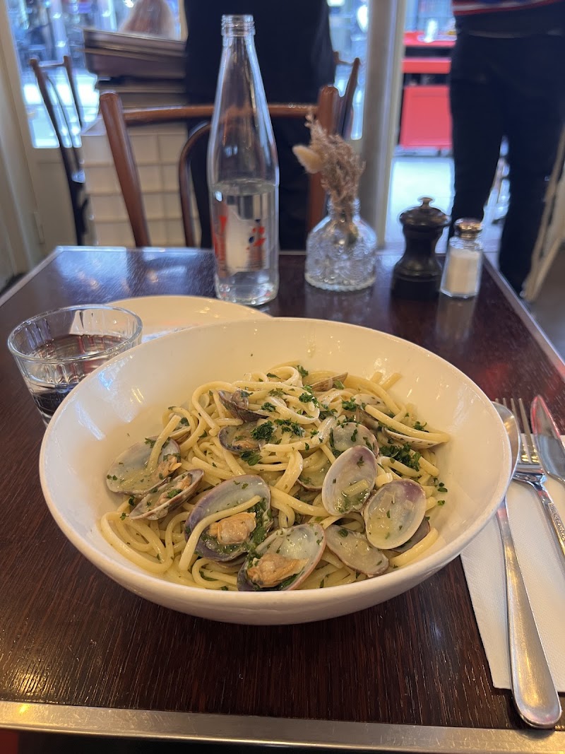 Fragola Marais - Trattoria Italienne & Brunch - Fragola Marais - Trattoria Italienne & Brunch 7 Rue Rambuteau, 75004 Paris, France