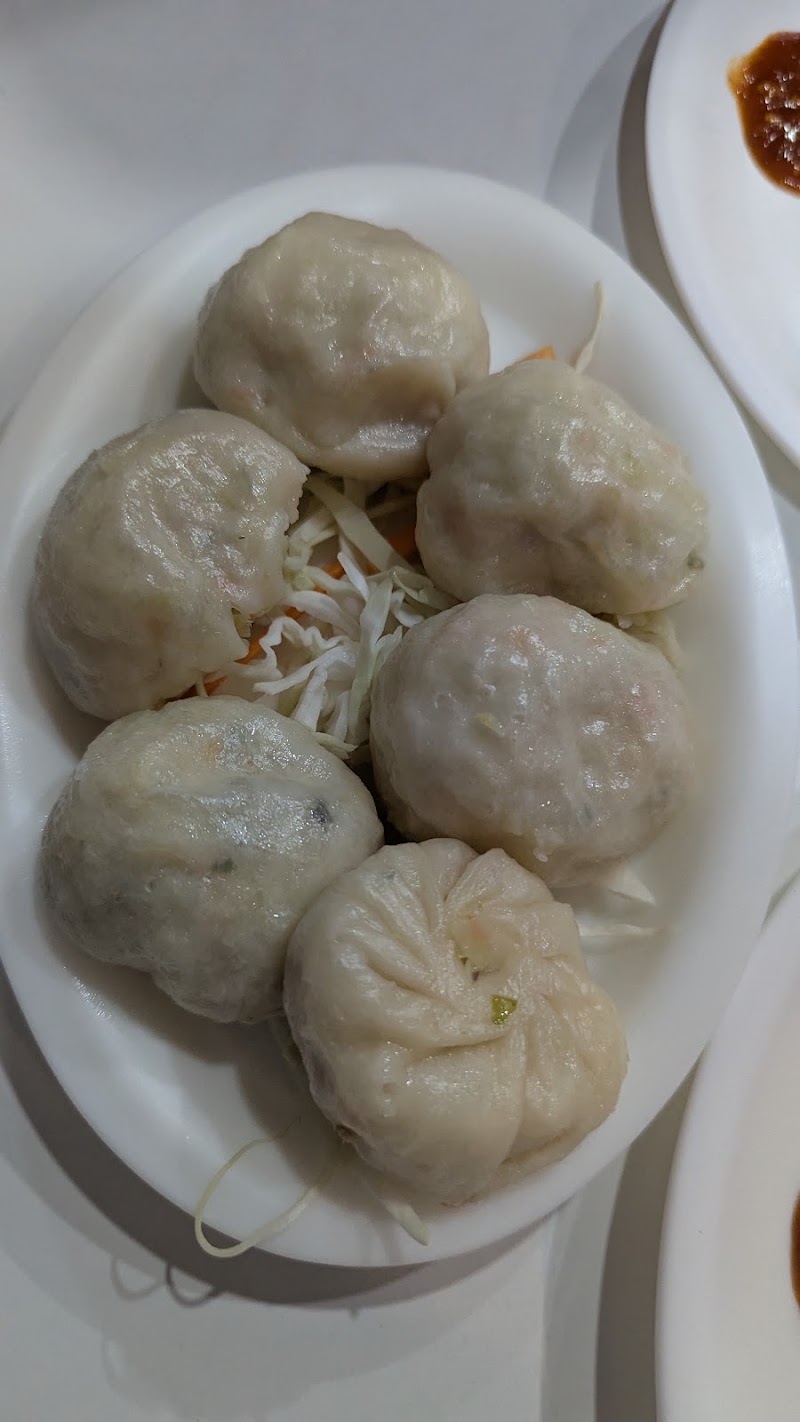 Chinese Corner - Chinese Corner, G-147, Vyapar Kendra Rd, Block C, Sushant Lok Phase I, Sector 43, Gurugram, Haryana 122009, India