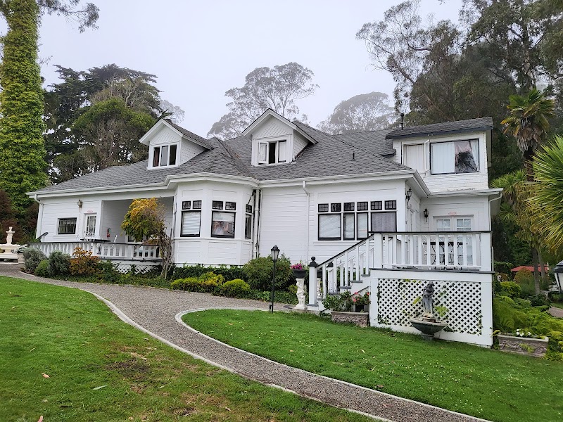 Monarch Cove Inn