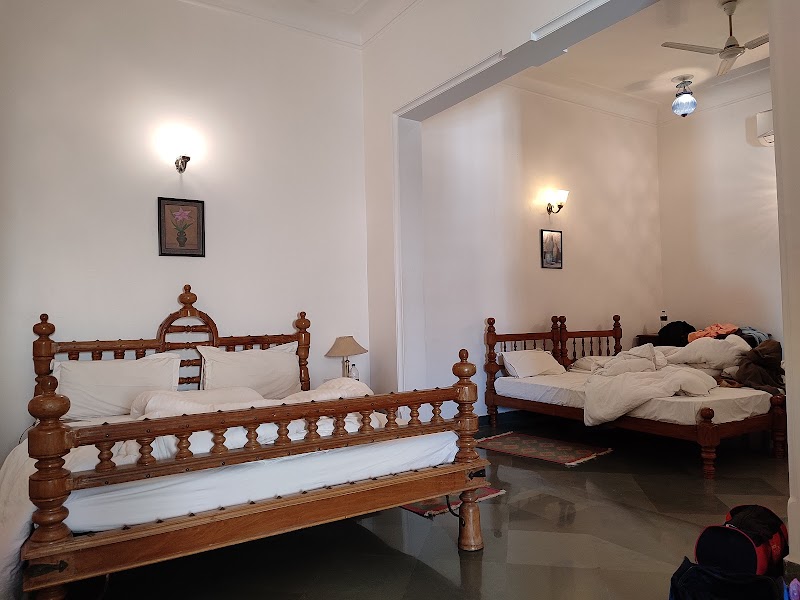 Hotel Aashiya Haveli - Hotel Aashiya Haveli On The Eastern Shore Of, Lake, 15,17-20, Lal Ghat Road, Old City, Pichola, Udaipur, Rajasthan 313004, India