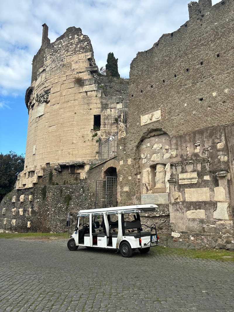 Golf Cart Tour by Your Local X - Golf Cart Tour by Your Local X, Via Milano, 45, 00184 Roma RM, Italy
