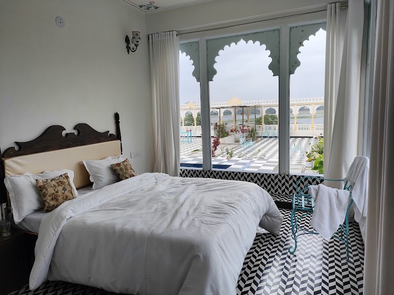 View Lake Village heritage botique homestay - View Lake Village heritage botique homestay Sita Mata Colony, Rani Rd, Sisarma, Shavri Colony, Udaipur, Rajasthan 313031, India