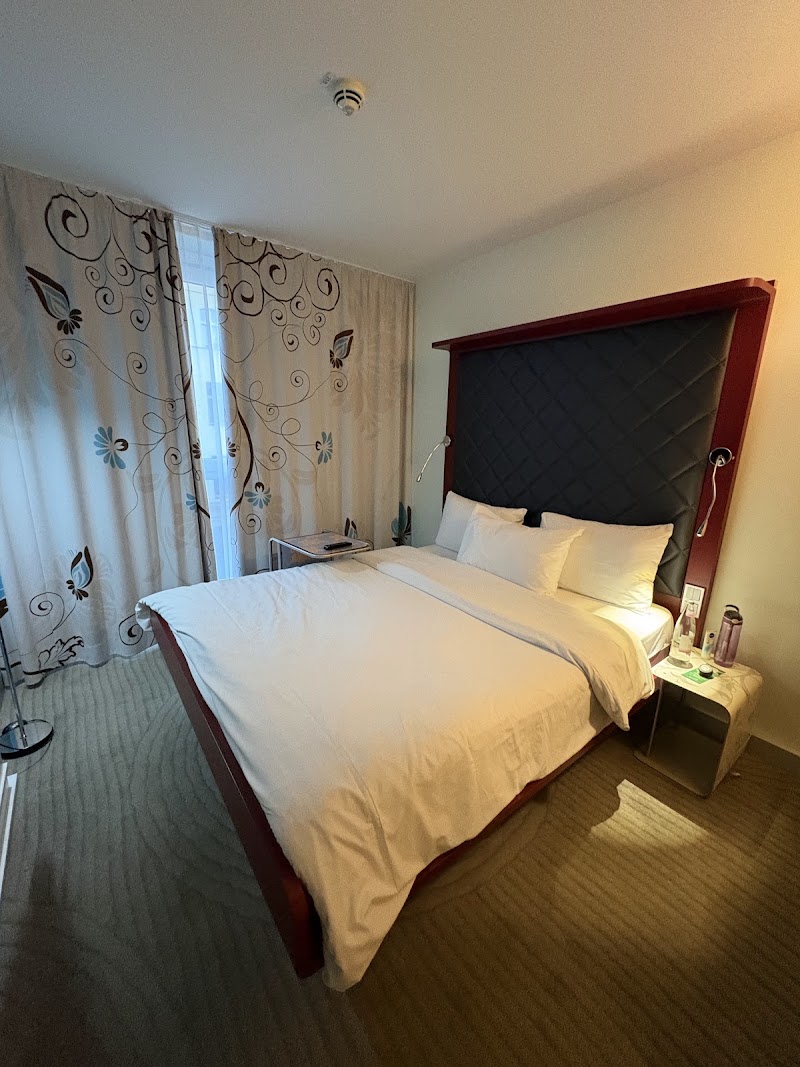 ibis Styles Hotel Berlin Mitte - ibis Styles Hotel Berlin Mitte Brunnenstraße 1-2, 10119 Berlin, Germany