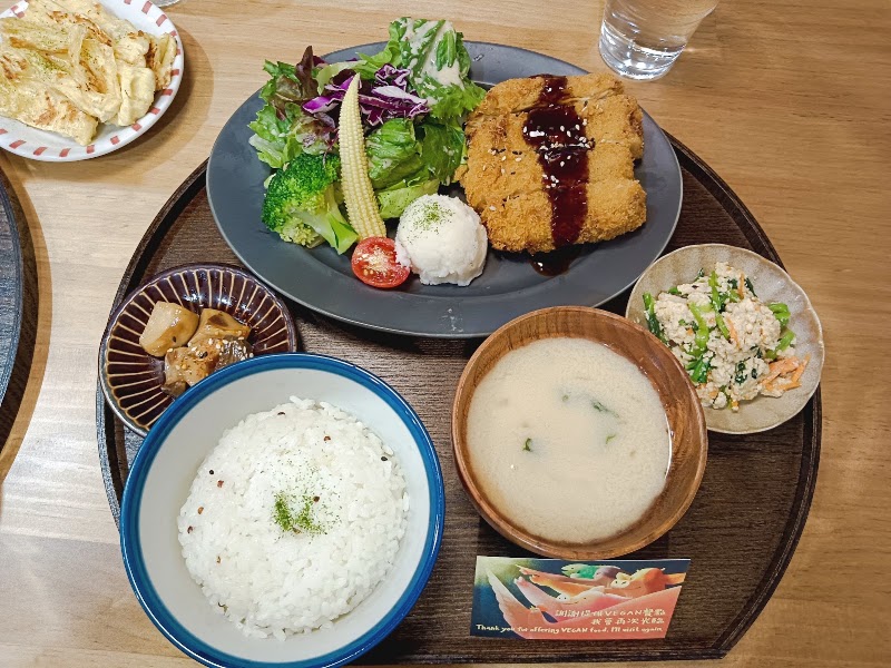植日生手作蔬食 - 植日生手作蔬食 No. 11號, Alley 4, Lane 133, Section 4, Nanjing E Rd, Meiren Village, Songshan District, Taipei City, Taiwan 10568