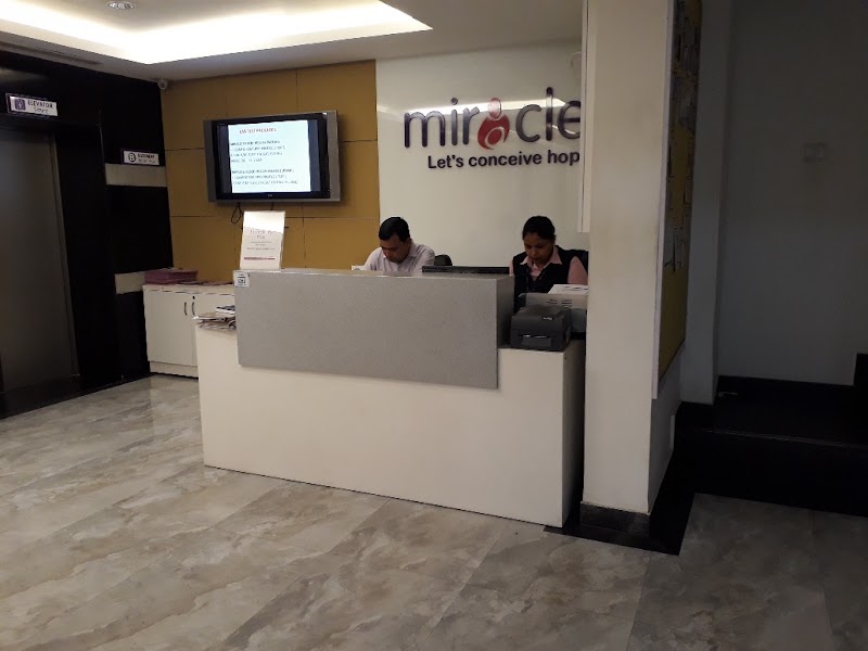 Miracles Apollo Cradle Hospital - Miracles Apollo Cradle Hospital Sector 14, 1, 2 & 3, Delhi Rd, Sector 14, Gurugram, Haryana 122007, India
