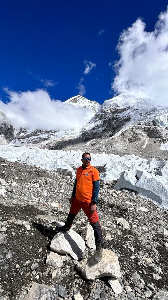 Everest Base Camp Rock - Everest Base Camp Rock XRWW+VR, Khumjung 56000, Nepal