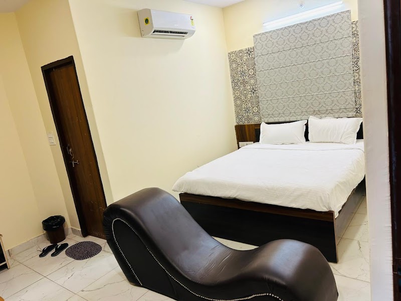 COMFORT IN HOTEL AND RESTAURANT JODHPUR - COMFORT IN HOTEL AND RESTAURANT JODHPUR P.no. 15, Pali Road, opposite India Bulls Mega Mall, near Shatabdi Circle Fly Over Bridge, Adarsh Nagar, Jodhpur, Rajasthan 342001, India
