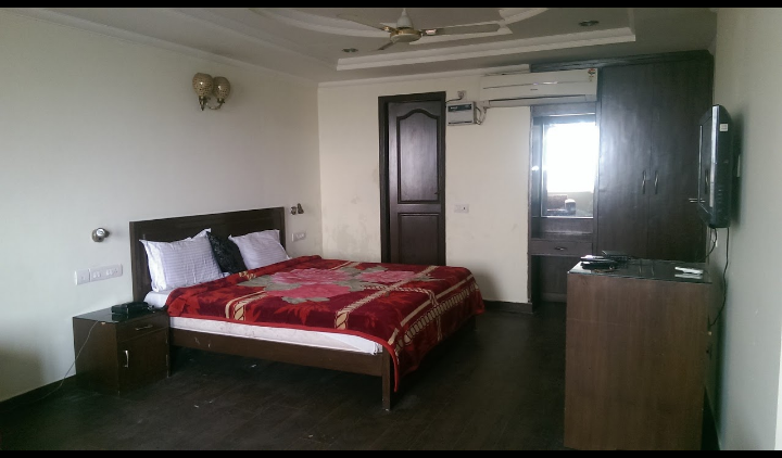 Hotel AERO INN - Hotel AERO INN 110037, Block B, Mahipalpur Village, Mahipalpur, New Delhi, Delhi 110037, India