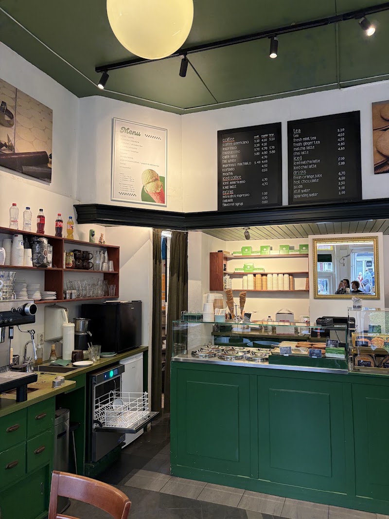 Lanskroon Bakery - Lanskroon Bakery Singel 385, 1012 WL Amsterdam, Netherlands