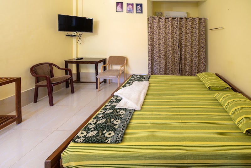 Adamaru Matha Guest House - Adamaru Matha Guest House Vibudhapriya Marga, Thenkpete, Maruthi Veethika, Udupi, Karnataka 576101, India