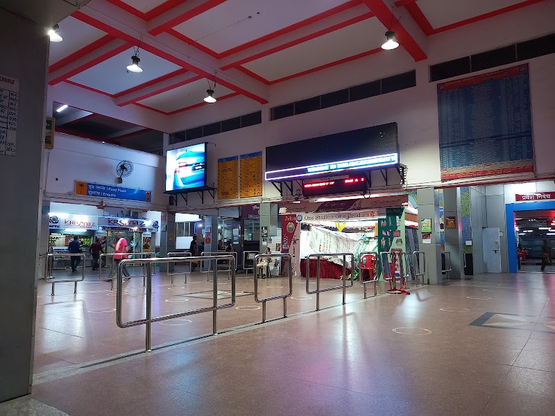 Tatanagar Junction - Tatanagar Junction, Tata Nagar, Khasmahal, Jugsalai, Jamshedpur, Jharkhand 831007, India