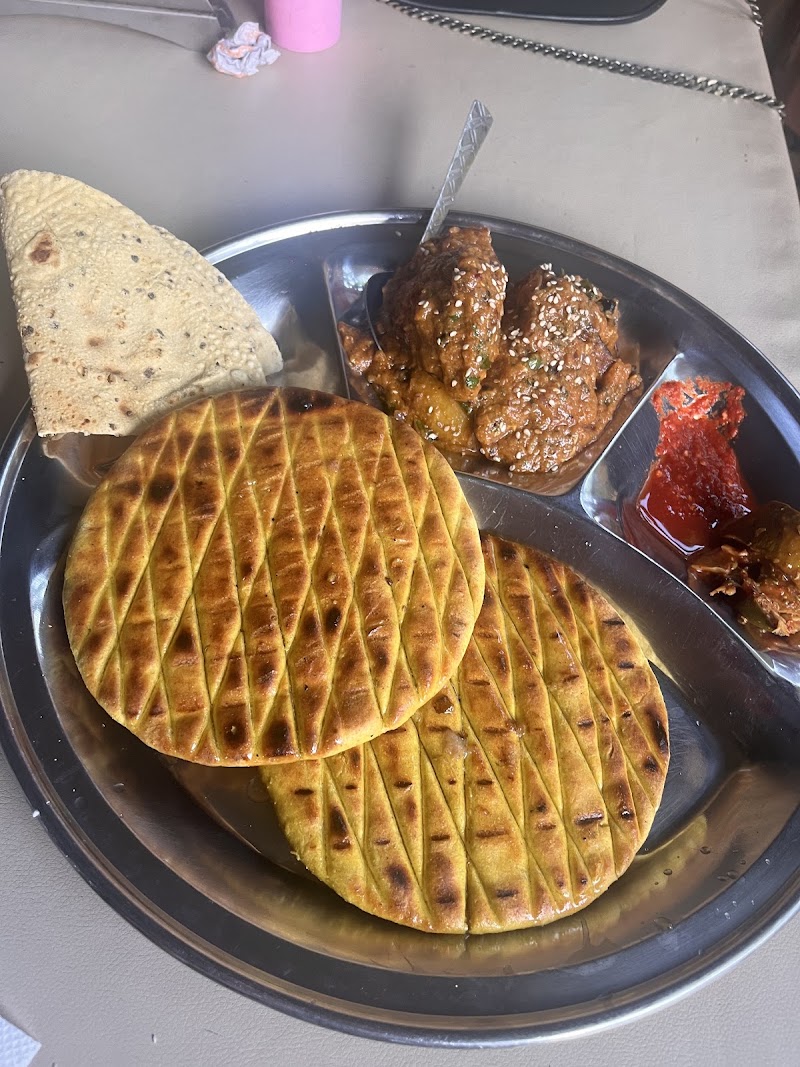 Manisha Restaurant pure veg. - Manisha Restaurant pure veg. 325, Ranthambhor Rd, near City Heart Hotel, Subhash Nagar, Saptar, Sawai Madhopur, Kutalpura Jatan Rural, Rajasthan 322001, India