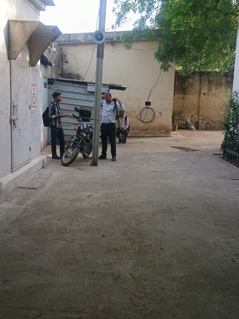 SSE SIG GWL OFFICE - SSE SIG GWL OFFICE, Railway Colony, Gwalior, Madhya Pradesh 474002, India