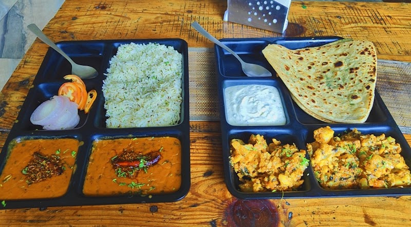 OG Cafe - Olive Green Cafe - OG Cafe - Olive Green Cafe, The Bunker, Bir-Billing Rd, Bir, Kotli, Himachal Pradesh 176077, India