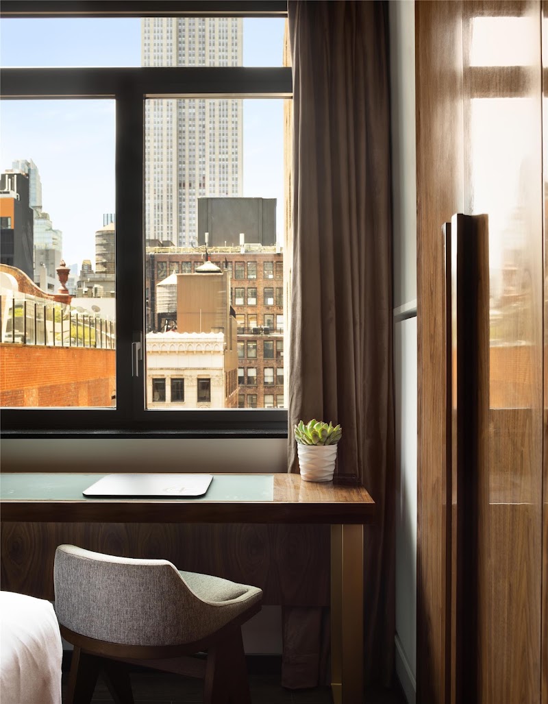 Grayson Hotel - The Unbound Collection by Hyatt - Grayson Hotel - The Unbound Collection by Hyatt, 30 W 39th St, New York, NY 10018, USA