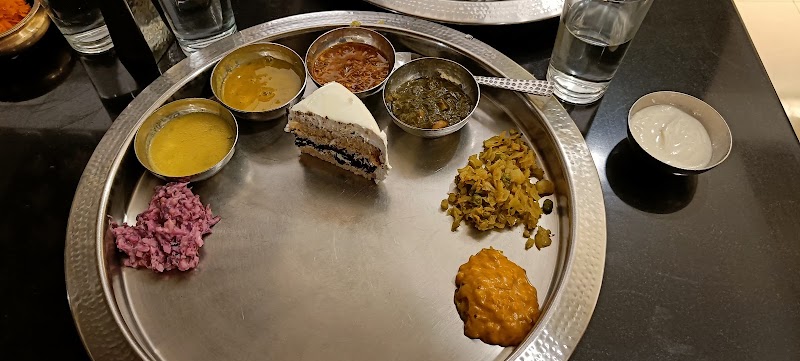 Shabree Restaurant-Pune - Shabree Restaurant-Pune 1199, 1A, behind Tukaram Paduka Temple, Shivajinagar, Pune, Maharashtra 411004, India