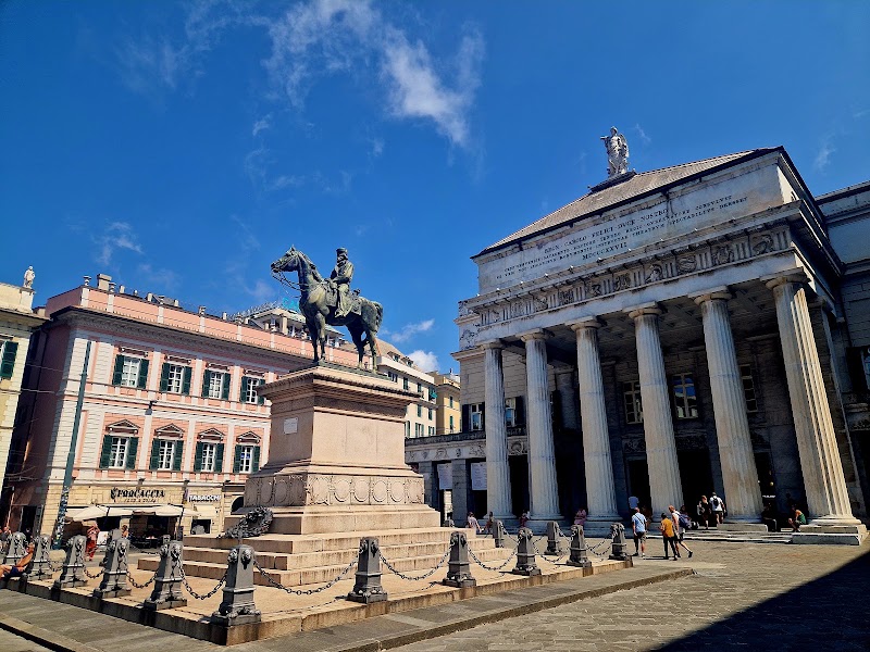 Piazza De Ferrari - Piazza De Ferrari, P.zza Raffaele de Ferrari, 16121 Genova GE, Italy