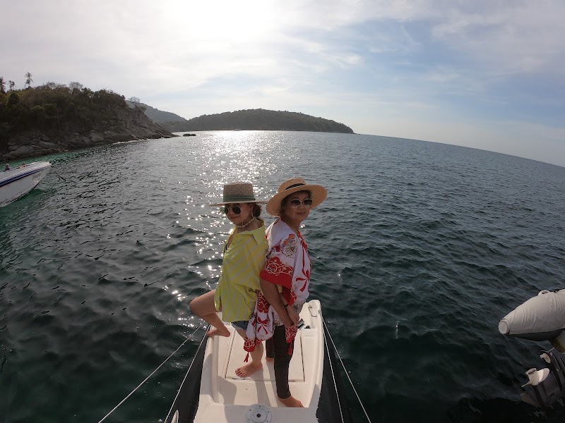 Hype Luxury Boat Club. (Departure point) - Hype Luxury Boat Club. (Departure point) R89X+6Q2 Ao, Tambon Chalong, Thailand