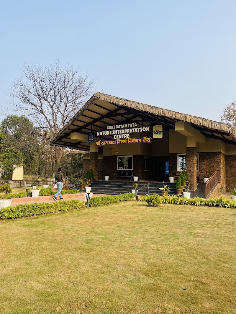 Tadoba Moharli Gate (Core Zone) - Tadoba Moharli Gate (Core Zone) 58RM+QXP, Moharli, Maharashtra 442404, India