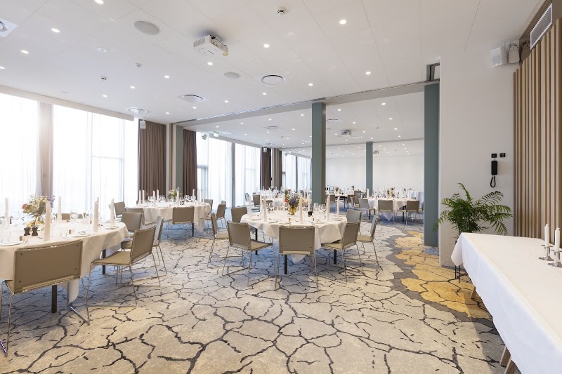 Hilton Garden Inn Faroe Islands - Hilton Garden Inn Faroe Islands 13 Staravegur, Tórshavn 100, Faroe Islands