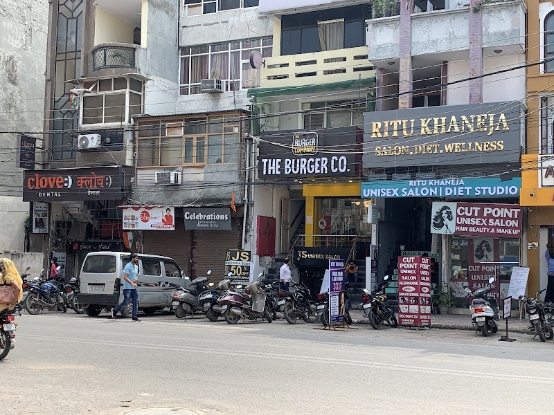 Kalkaji Market - Kalkaji Market, G7R4+JHP, Main Rd, Kalkaji Extension, Kalkaji, New Delhi, Delhi 110019, India