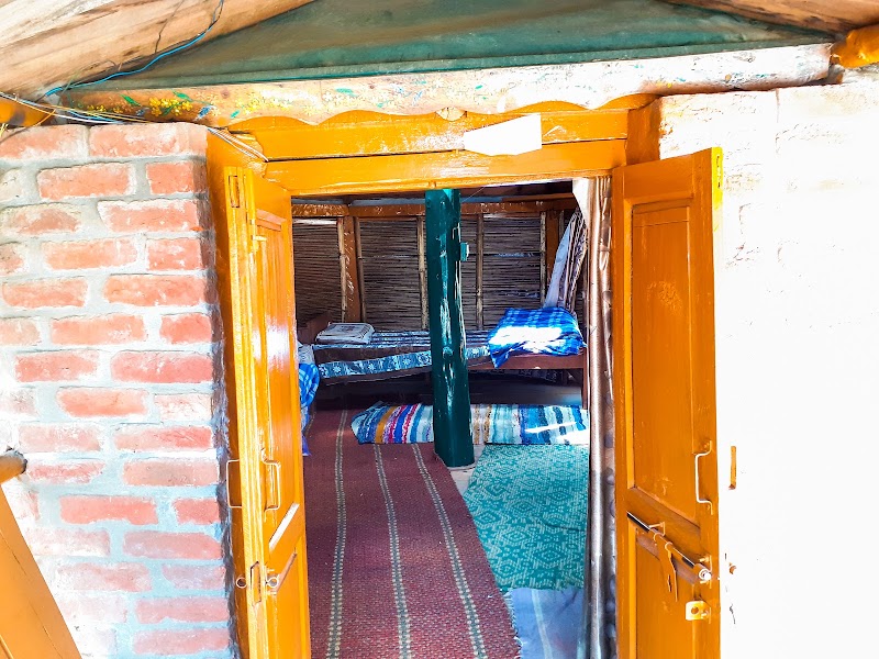 Joshi Guest House, Kukuchhina - Joshi Guest House, Kukuchhina, Near Mahavatar Babaji Cave, Kukuchina, Dunagiri, Joshi Guest House, near Babaji Cave, Kukuchina, Dwarahat Range, Uttarakhand 263653, India