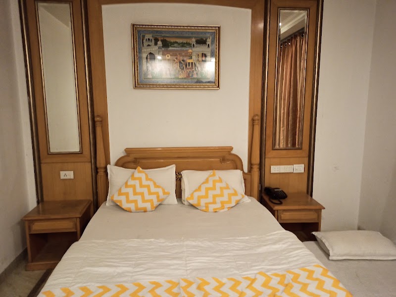 Hotel The Heritage Castle - Hotel The Heritage Castle 218, Mirza Ismail Rd, opposite All India Radio Station, near GANPATI PLAZA, Gopalbari, Jaipur, Rajasthan 302001, India