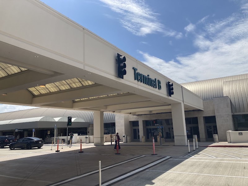 John Wayne Airport - John Wayne Airport 18601 Airport Way, Santa Ana, CA 92707, USA