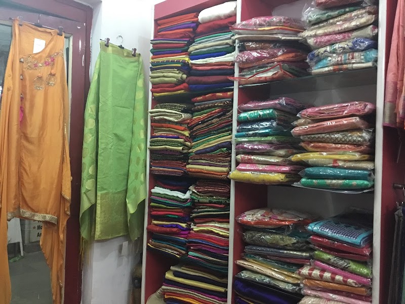 Chunree Studio - Chunree Studio GF-31, Vyapar Kendra Rd, Block C, Sushant Lok Phase I, Sector 43, Gurugram, Haryana 122009, India