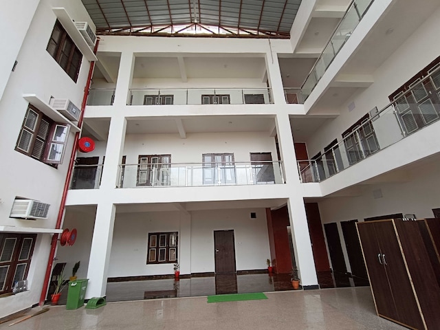 Shri Ramlalla Bhawan - Shri Ramlalla Bhawan, Plot No -4 , Digamber Jain Mandir, Near Asarfi Bhawan, 0, Ramanuj Nagar, Ayodhya, Uttar Pradesh 224123, India