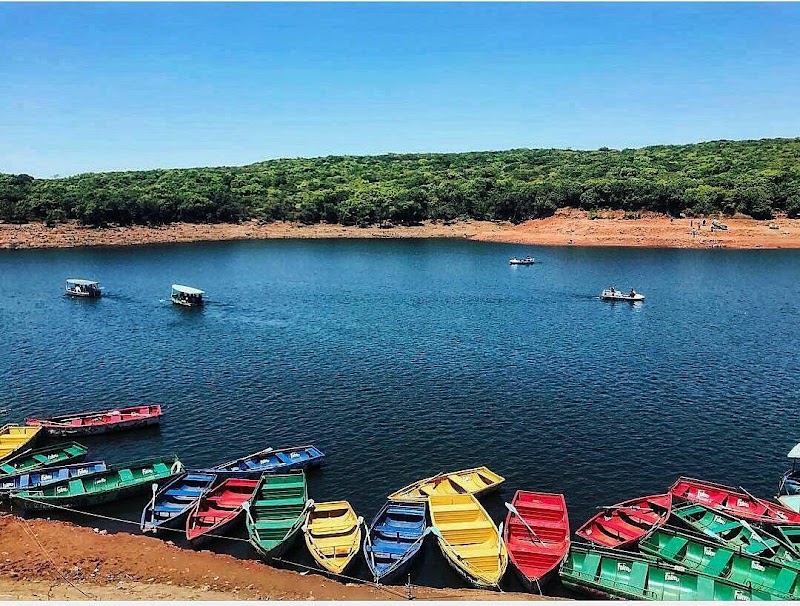 Venna Lake Boating