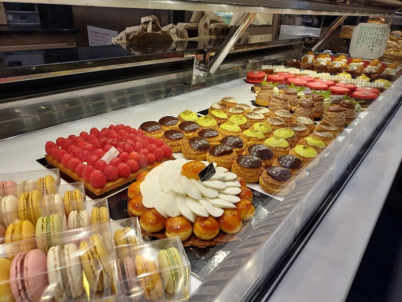 La Parisienne - La Parisienne 52 Bd Saint-Germain, 75005 Paris, France